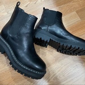 marc fisher chelsea boots